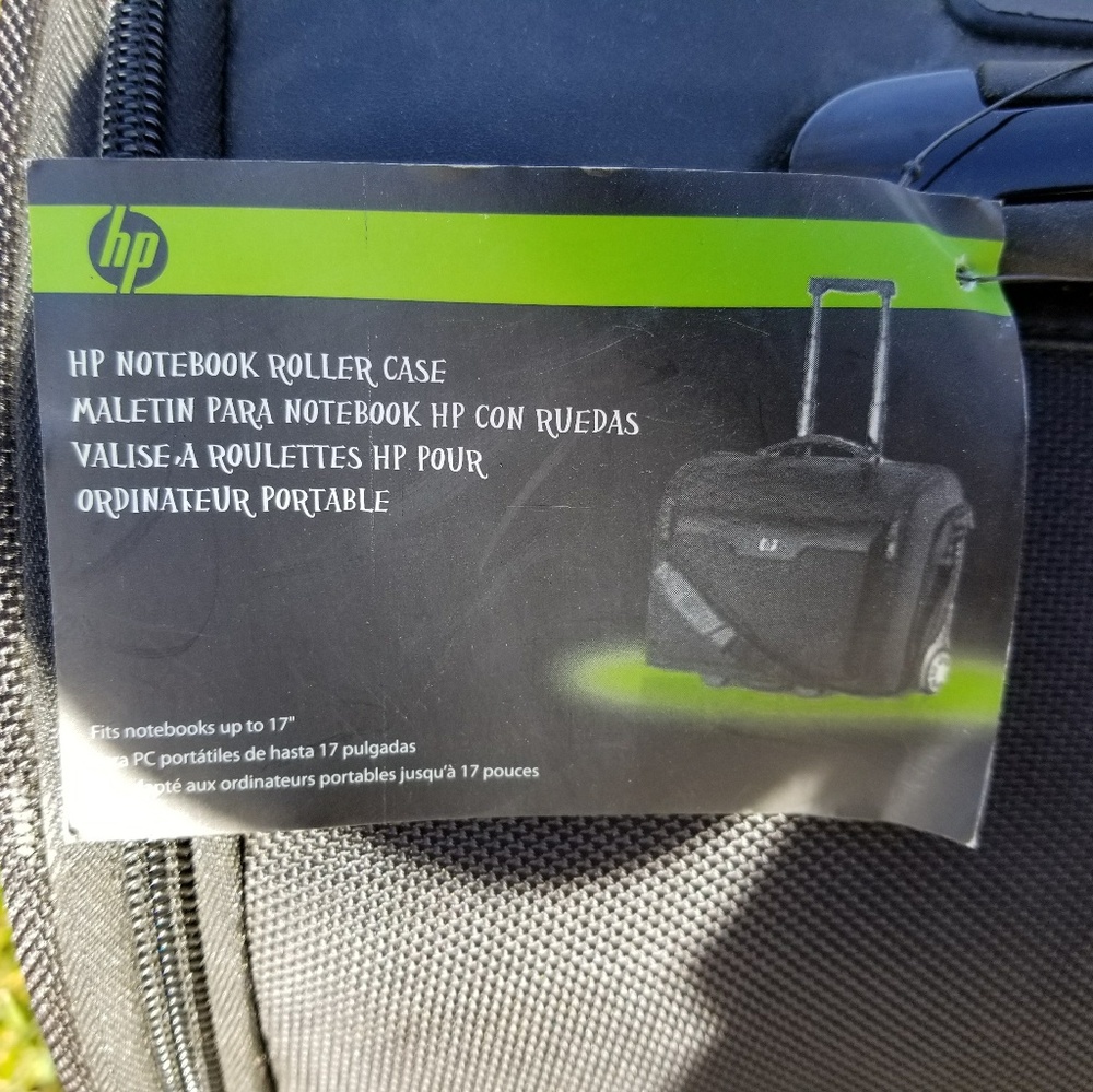 HP Deluxe Roller Notebook Carrying Case